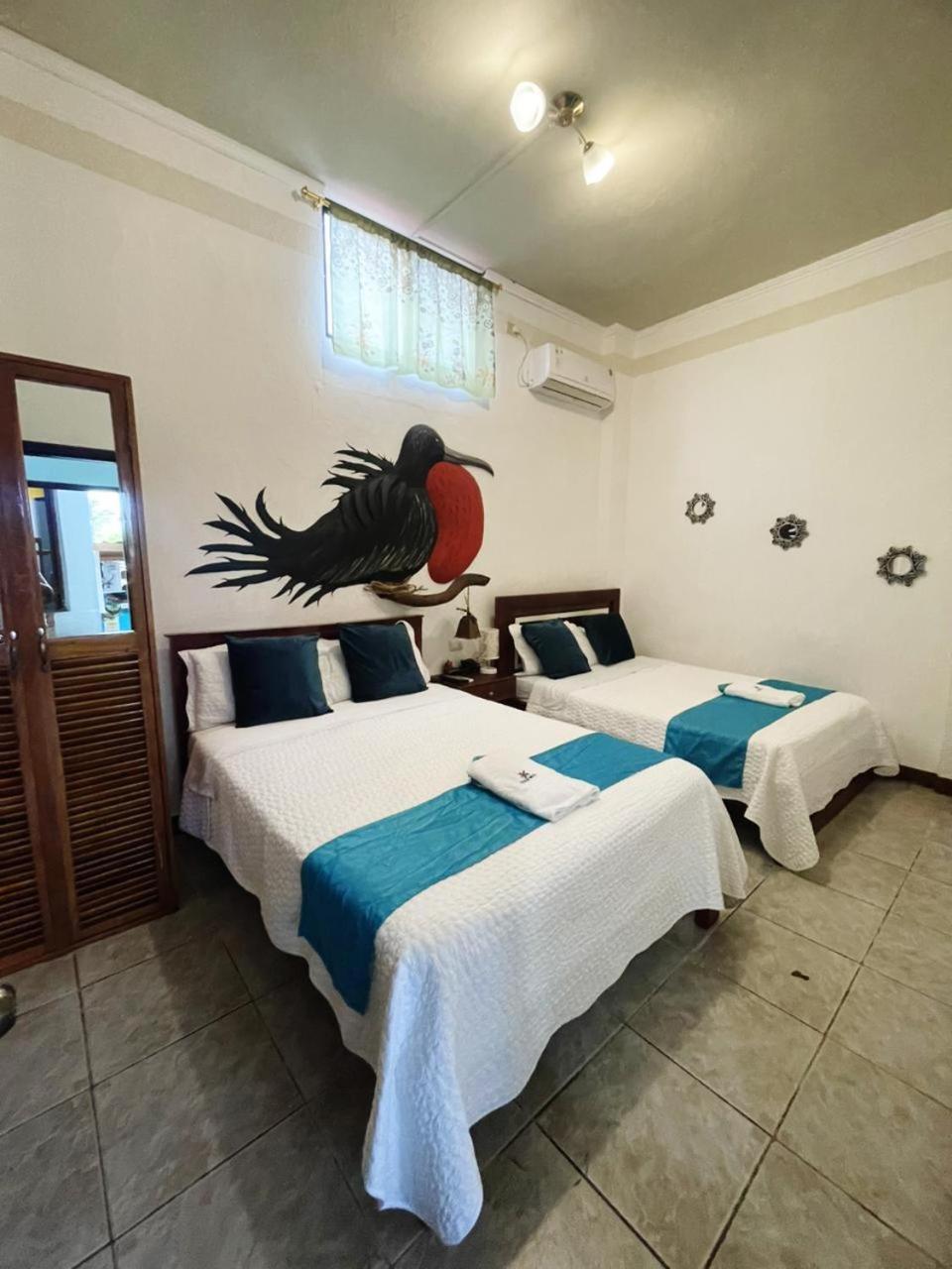 Suite Galarous Island Puerto Ayora  Eksteriør billede
